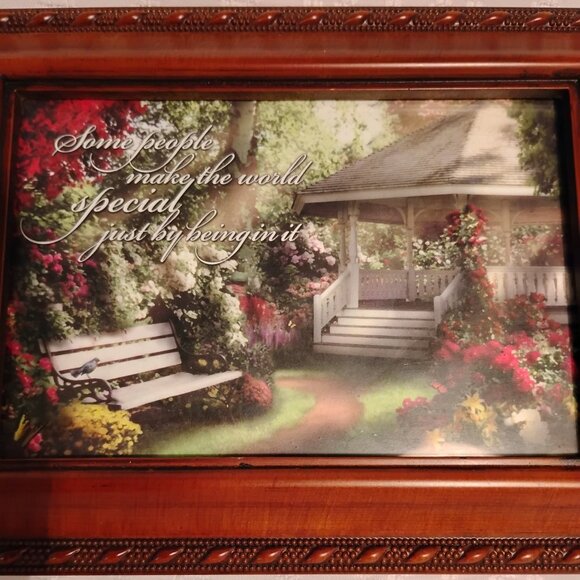 Special World Garden Gazebo Photo/Music Jewelry Box - Picture 2 of 10